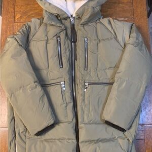 Orolay Women's Thickened Down Jacket